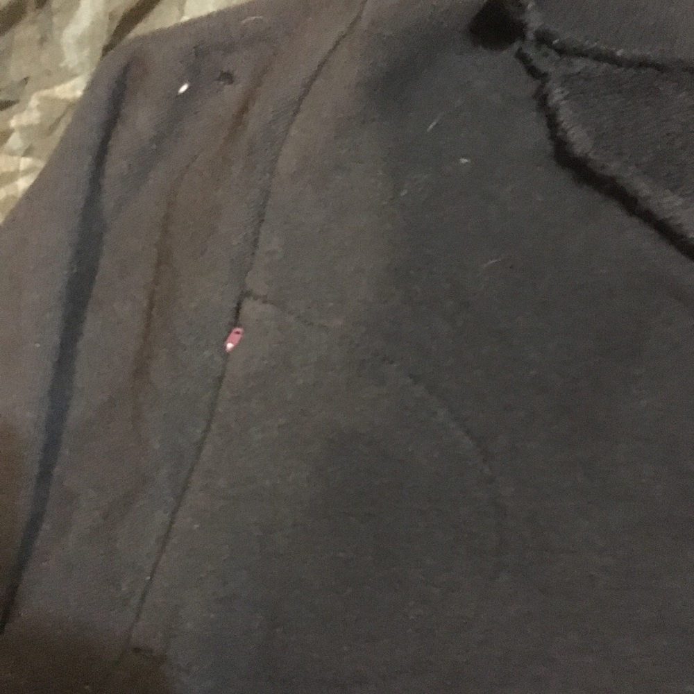 TM sweater - Picture 3 of 5